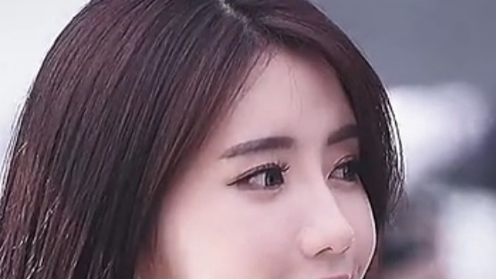 韩国颜值美女车模小姐姐