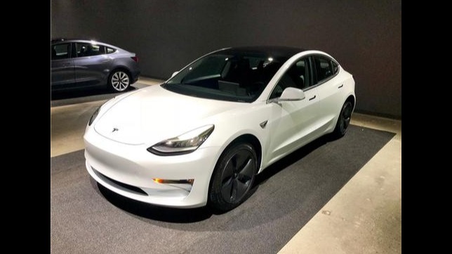 特斯拉下调国产长续航版Model 3价格 标价下降约2万
