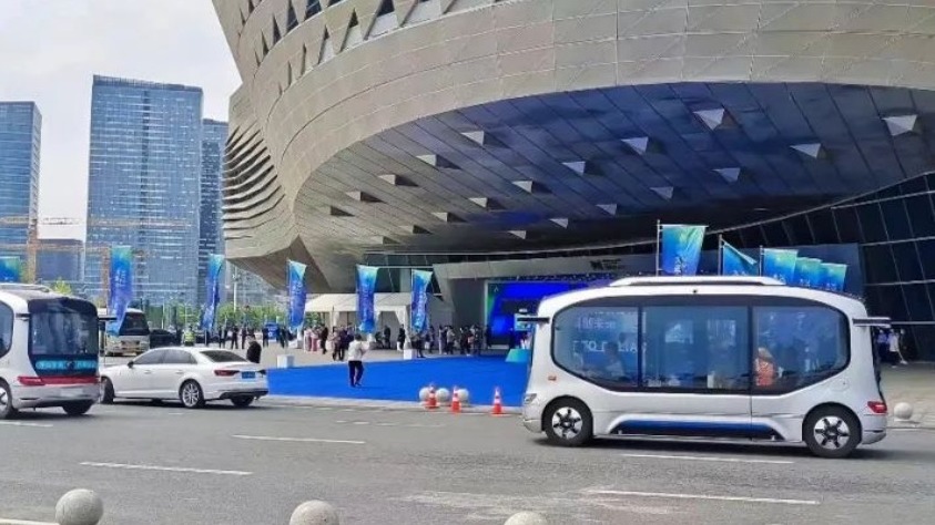 低速无人驾驶进入“深水区”