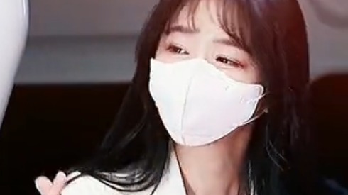 车展现场漂亮车模小姐姐