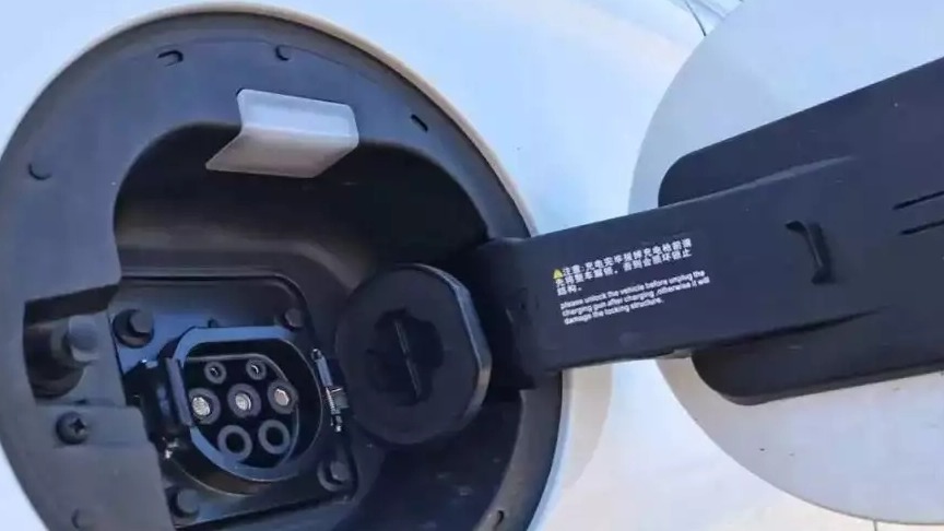 新能源汽车“慢充”和“快充”，到底该怎么选？