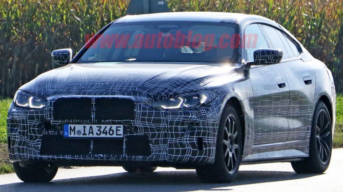 宝马全新i4电动车曝光 最高续航600km/动力强劲