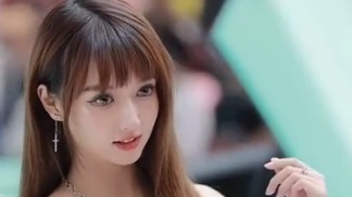 车模清纯美丽，可爱动人