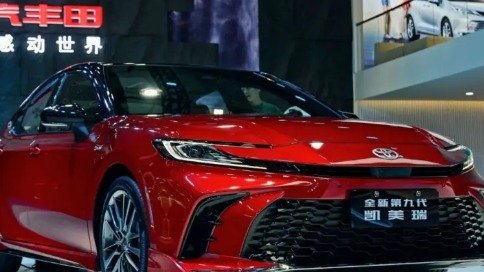 丰田第九代凯美瑞对比大众帕萨特，哪款更适合你？