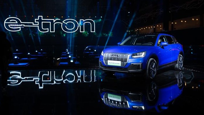 全球车企大裁员： 向电动化转型