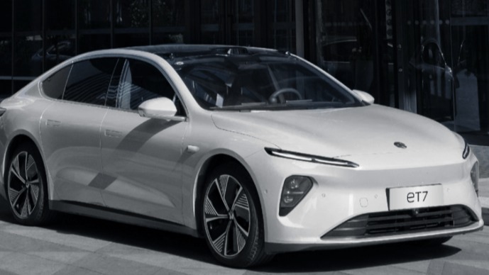 百年豪华撞上新势力，奔驰EQE与蔚来ET7谁更胜一筹？