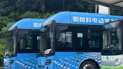 氢燃料电池产业困局：年销车辆不足万，示范期就想挣快钱