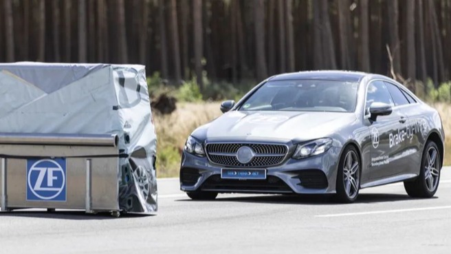 采埃孚发布线控转向系统 将于明年量产