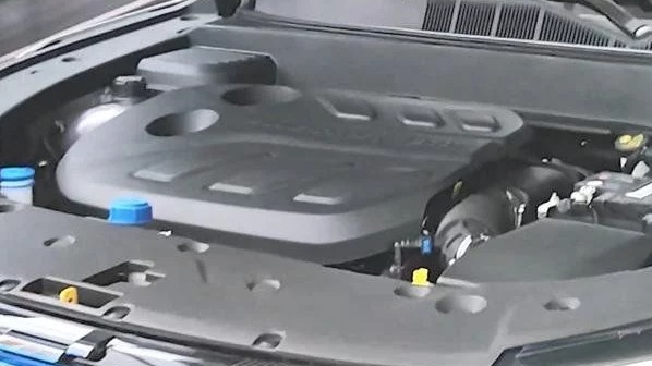 免维护蓄电瓶到底需不需要维护？哪些行为伤电瓶？给你说明白了