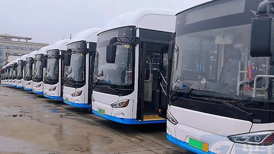 研究完善城市交通新能源汽车应用奖励