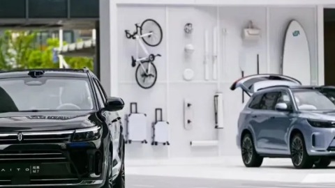 李书福疑阿似内涵问界M7："电线断了，车门也该能打开"