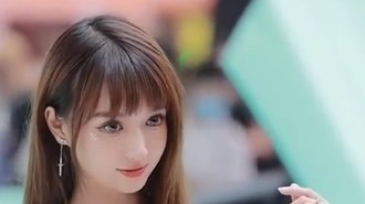  清纯美丽，可爱动人  