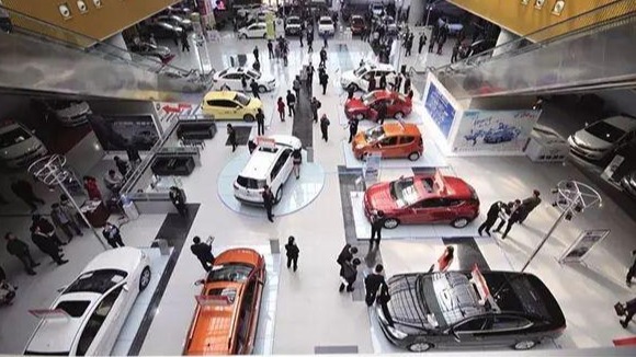 不吹不黑，这些配置就是买车之前想要，买车之后不用，各个鸡肋