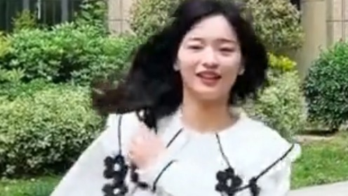 韩国顶级车模金佳音