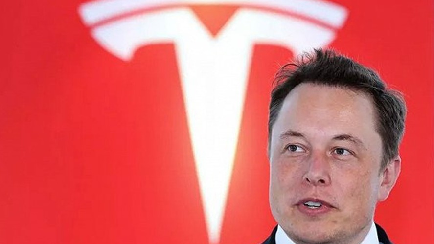 马斯克欲试水给特斯拉打广告 网友：这是被生活磨平了棱角？