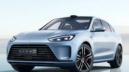 年底购车，问界M5值得入手吗？买哪个版本的车型最值？