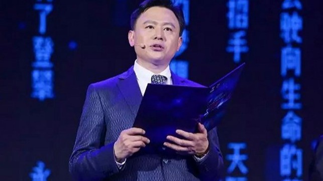 在防疫中复工 徐留平为红旗振兴大计只争朝夕