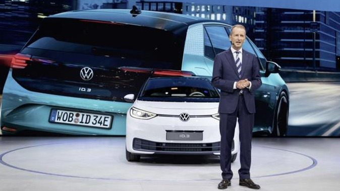 迪斯被控操纵市场 大众回应：毫无依据