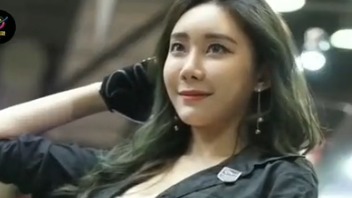 韩国女车模白加黑