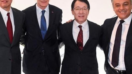 雷诺日产达成联盟重组协议，日产承购雷诺电动车部门15%股份