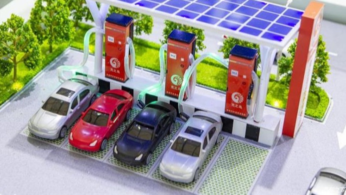 摆脱里程焦虑 广东高速路建183座充电站