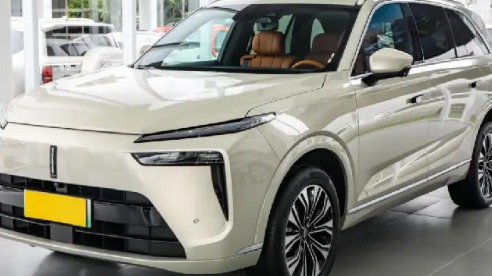 中大型SUV之争！魏牌蓝山对比领克09 EM-P，怎么选？