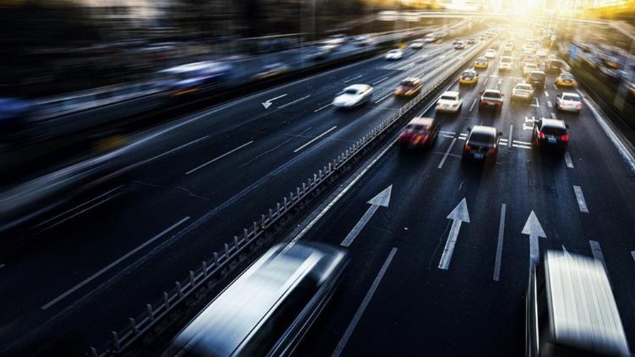 2000亿汽车消费增量比600亿红包还猛 21家整车股狂飙，多股涨停