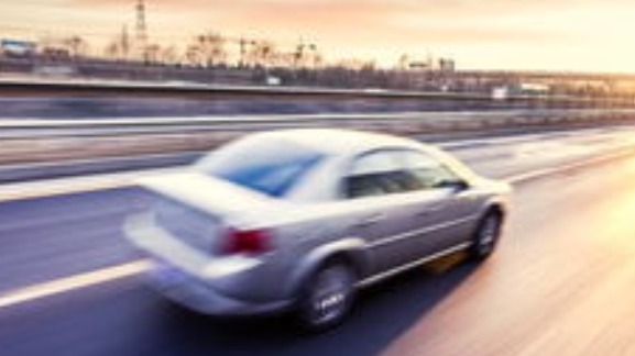 2023年全球或因缺芯减产300万辆汽车