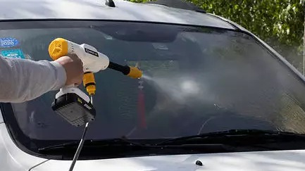 扬子风暴洗车机真实体验：洗车机步入百元时代，你还会去洗车店吗