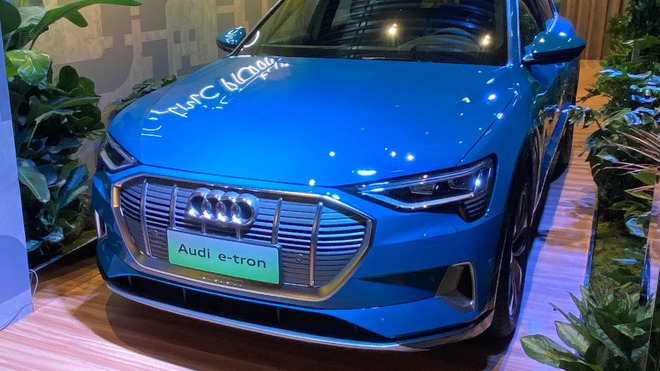 奥迪e-tron上市实拍 续航比EQC高13% 价格超值