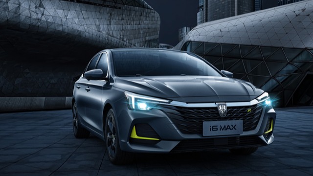 不只3平米银河全景天幕 荣威i6 MAX/ei6 MAX补贴后10.68万起售