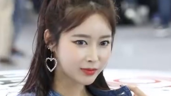 美女车模，性感美丽