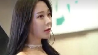 车展性感美女模特