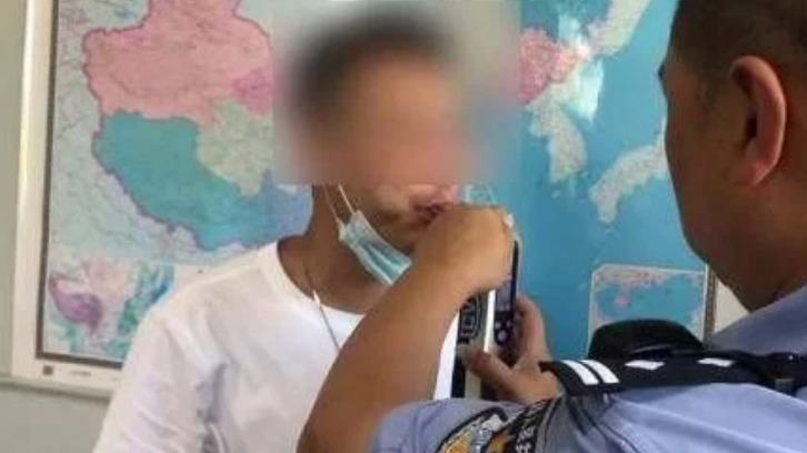 离谱！竟然酒后考驾照？“才喝了4瓶啤酒，平时能喝10瓶”