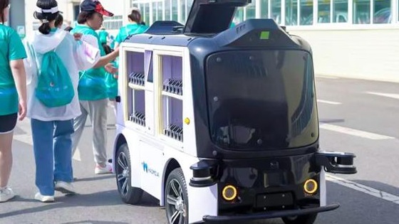 毫末智行即将发布新款无人配送车