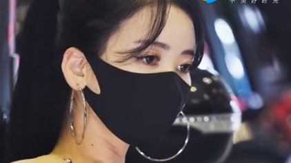 4K高清车模美女