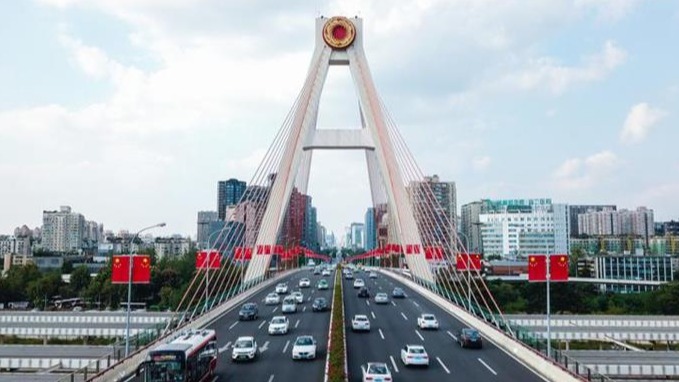 国庆期间将免收7座及以下小客车通行费