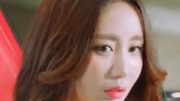 韩国首尔改装车展上的车模 颜值超高