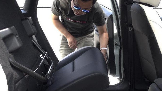 听我一句劝：10万左右女性买车，首选这3款纯电车和1款燃油车