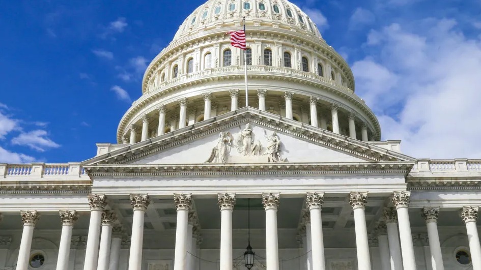 美国众议院通过法案 阻止拜登电动汽车法规