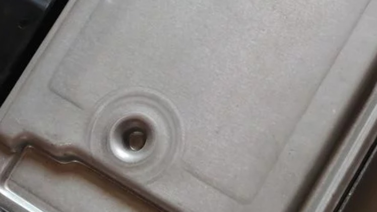 四个电容修好汽车挂档冲击的问题