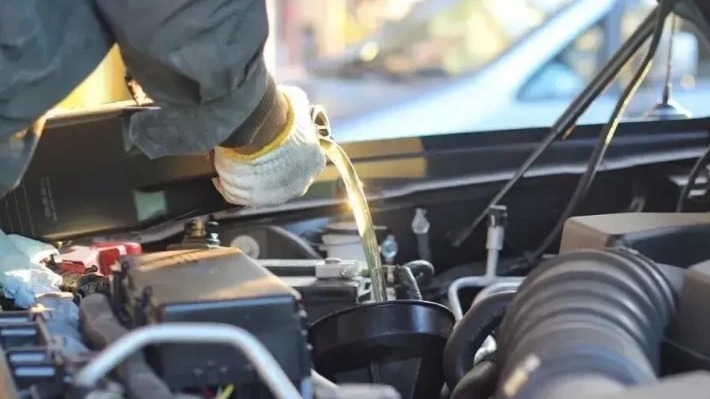 新能源车和燃油车到底谁成本低 10万同级别算笔账