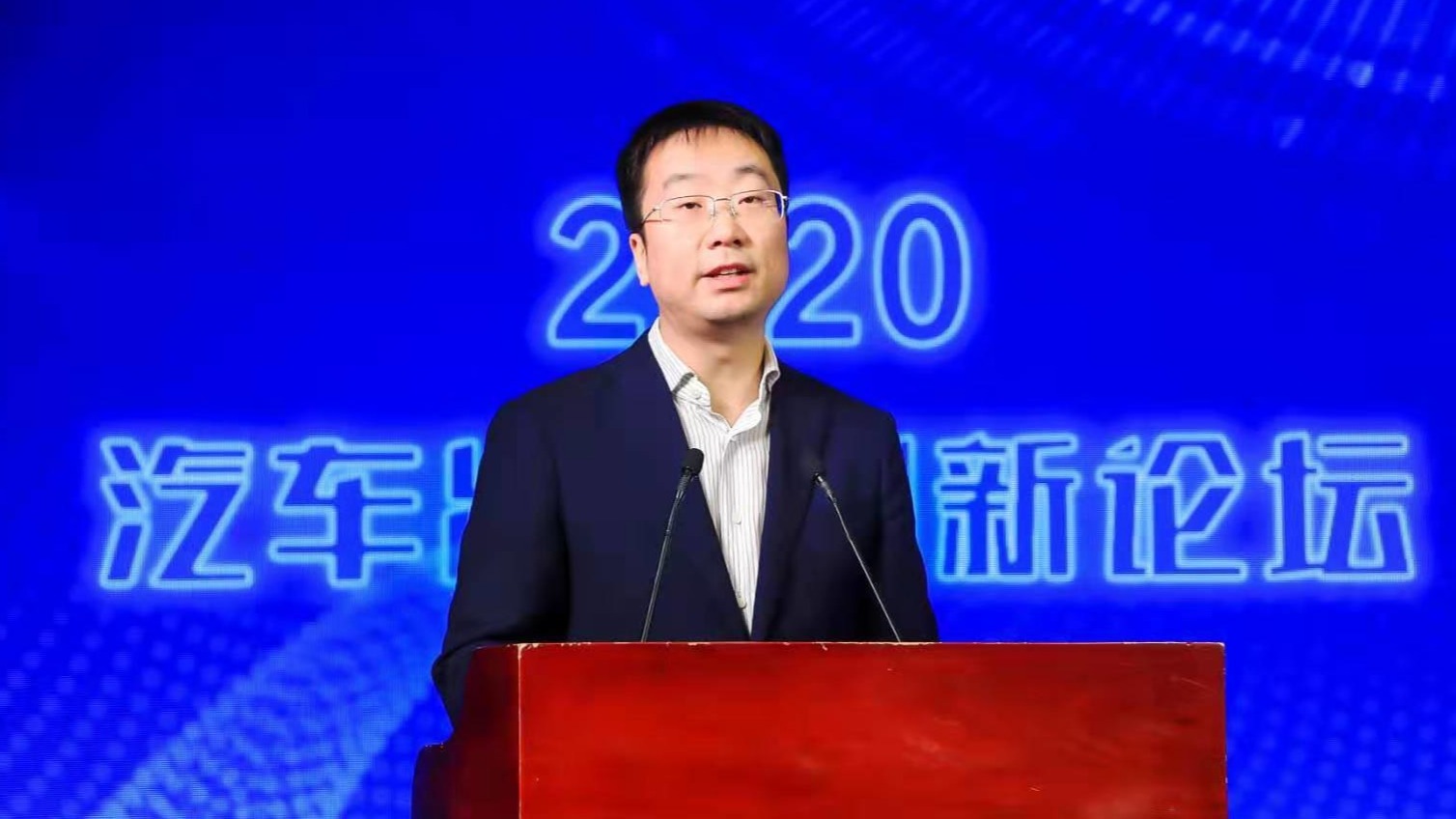 李鸿武：新出行行业的变革 需要科技的引领和产业的支撑