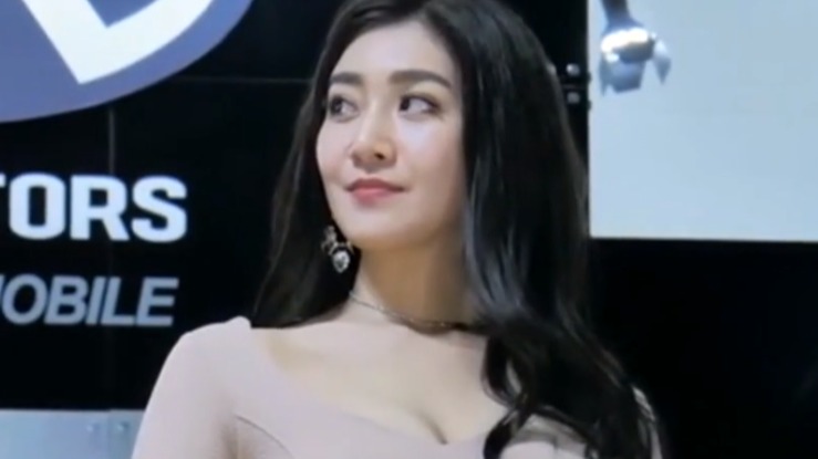 韩国顶级车模，看着真舒服！