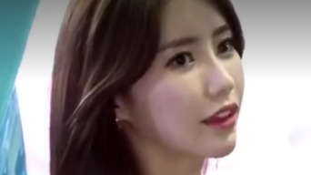 带你近距离看美女车模