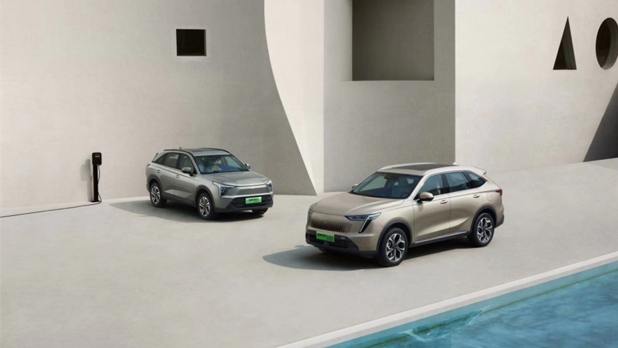 带着“夸戳”掀了桌子 15.9万的电四驱枭龙MAX放这了，友商怎么接？