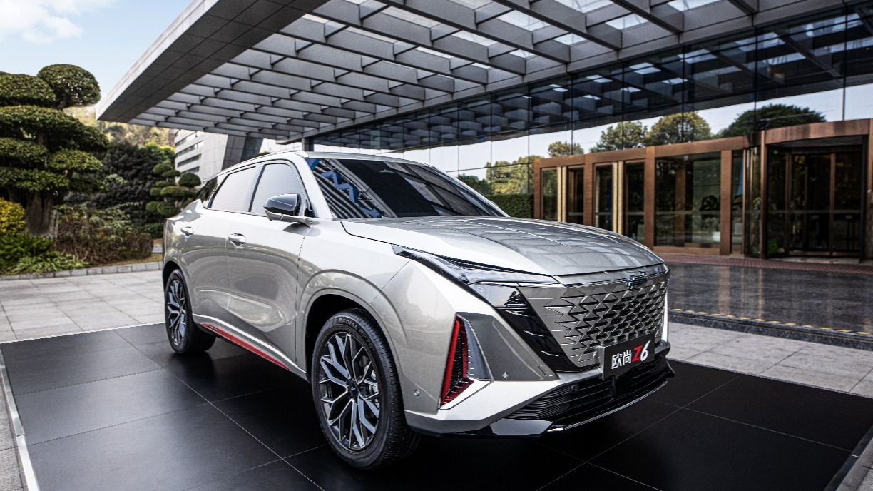 外可语音召唤内可眼神触发 搭载智慧快乐座舱的欧尚Z6是15万级？