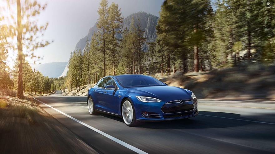 特斯拉低下了高贵的头颅 但却没有认输