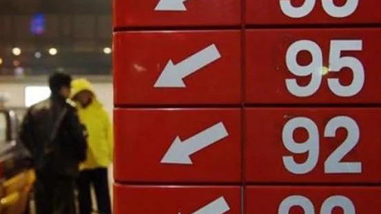 92、95号汽油有啥区别，是不是越高越好？可别随便加！