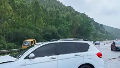 人在家中坐，车在高速“漂”！肇事后交警来了，车主懵了……